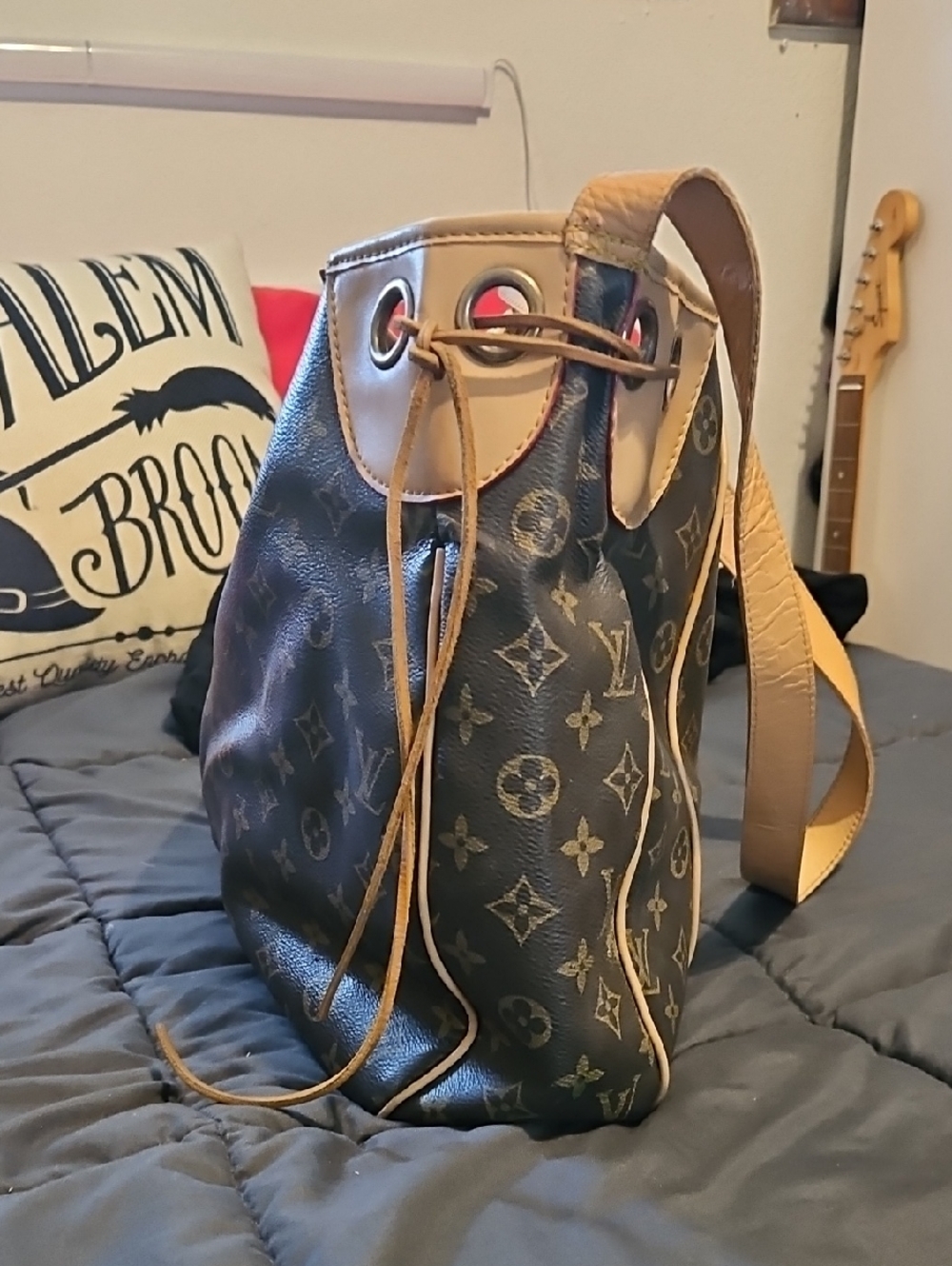 Louis Vuitton Monogram Galleria PM Leather Tote Bag - Picture 4 of 10